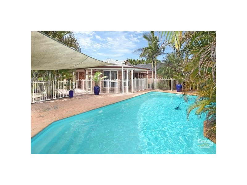 17 Lagoon Crescent, Bellbowrie QLD 4070