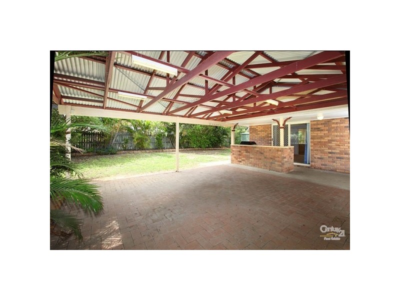 17 Lagoon Crescent, Bellbowrie QLD 4070