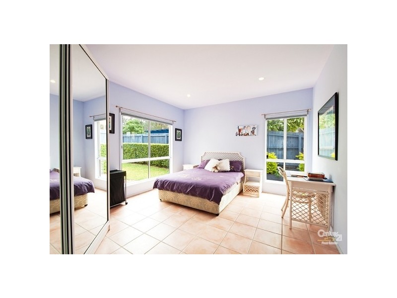 76 Kintyre Street, Brookfield QLD 4069