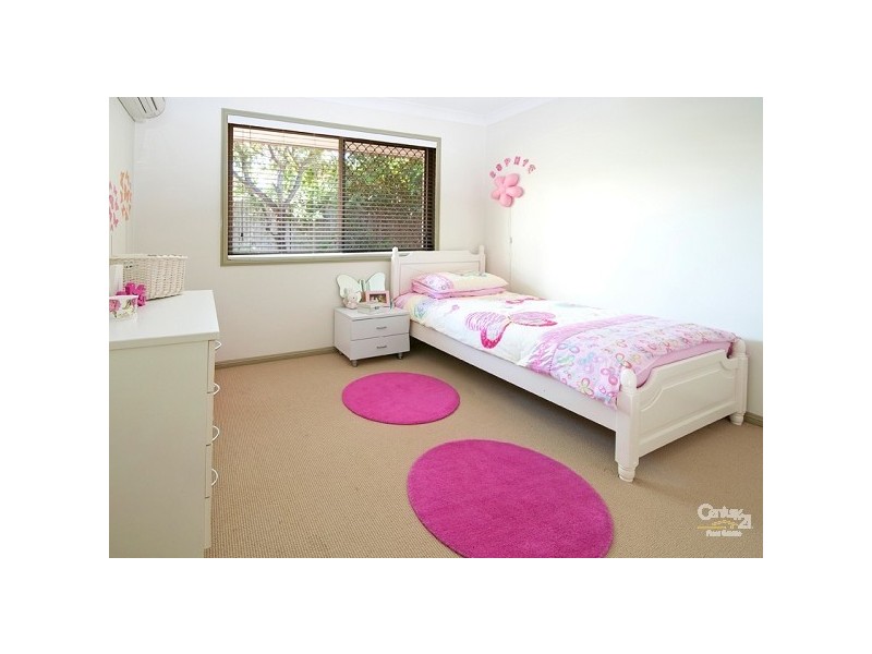 9 Jacksonia Drive, Seventeen Mile Rocks QLD 4073