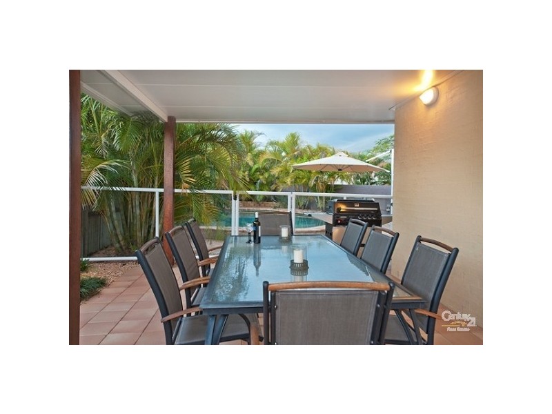 3 Gibson Place, Brookfield QLD 4069