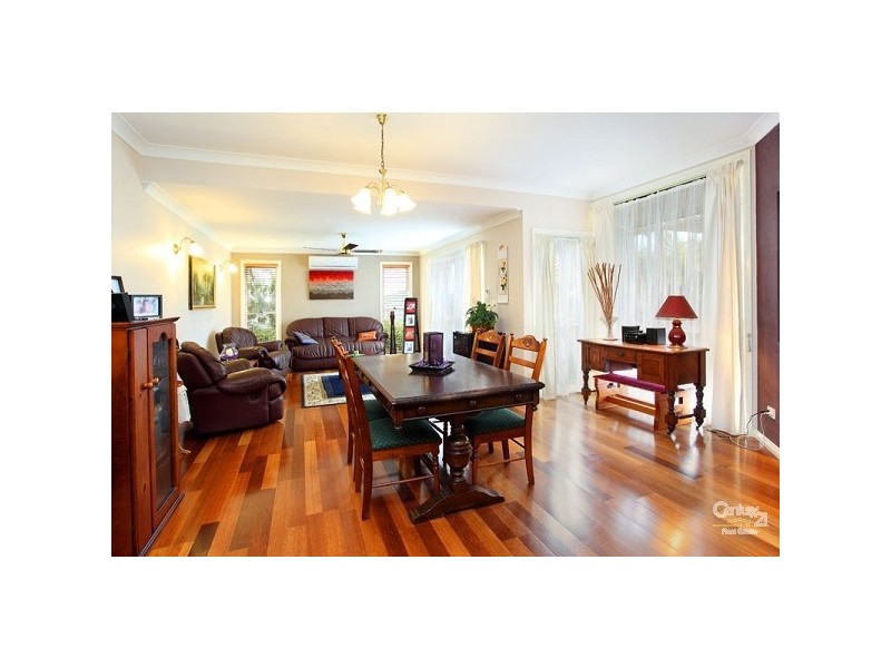 26 Westaway Crescent, Bellbowrie QLD 4070