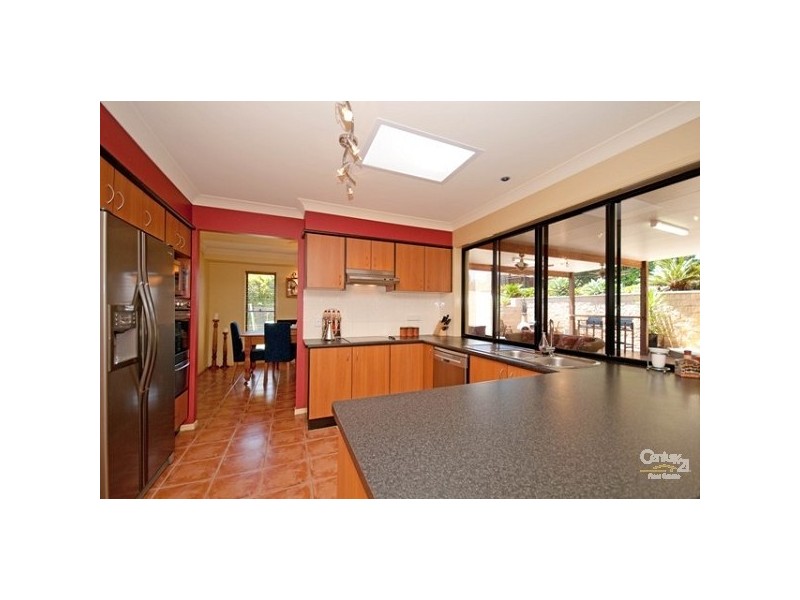 62 Gibson Crescent, Bellbowrie QLD 4070