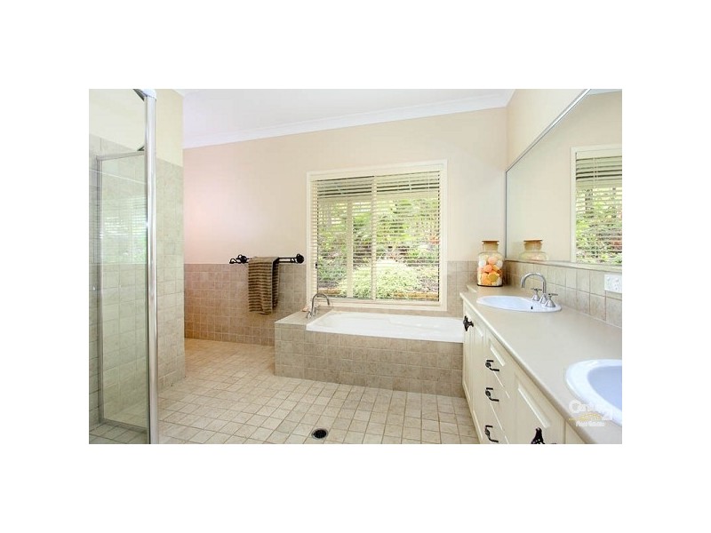 234B Sugars Road, Anstead QLD 4070