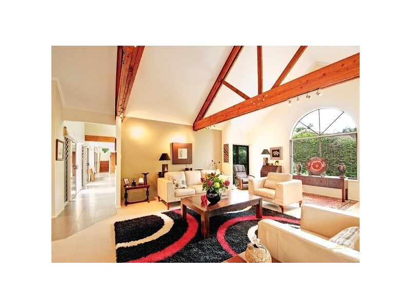 39 Ardes Street, Chapel Hill QLD 4069