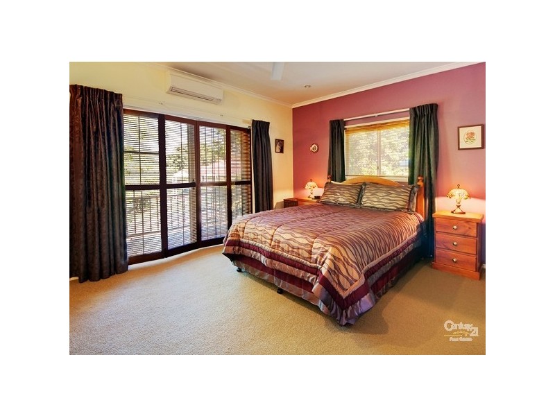 3 Coburn Court, Brookfield QLD 4069