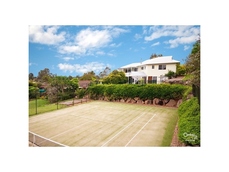 7 Wattlebrush Close, Bellbowrie QLD 4070