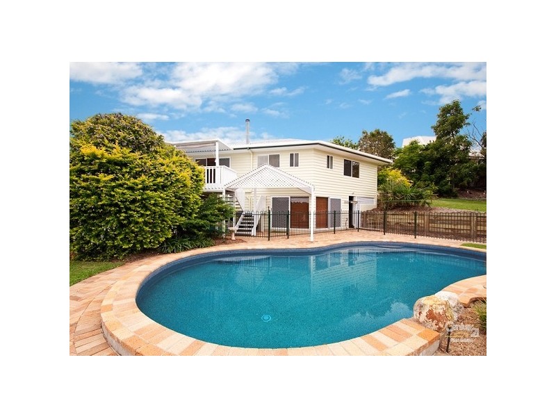 7 Wattlebrush Close, Bellbowrie QLD 4070