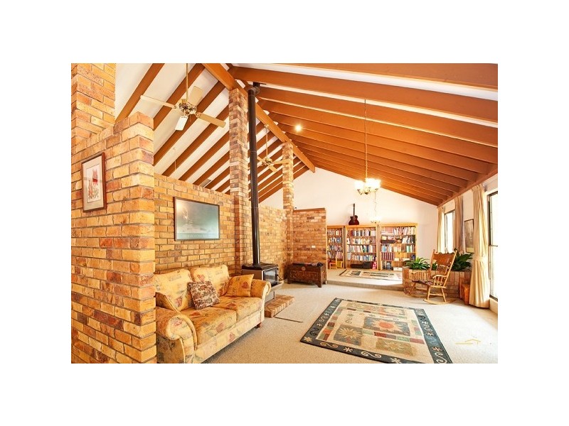 24 Mayfair Place, Moggill QLD 4070