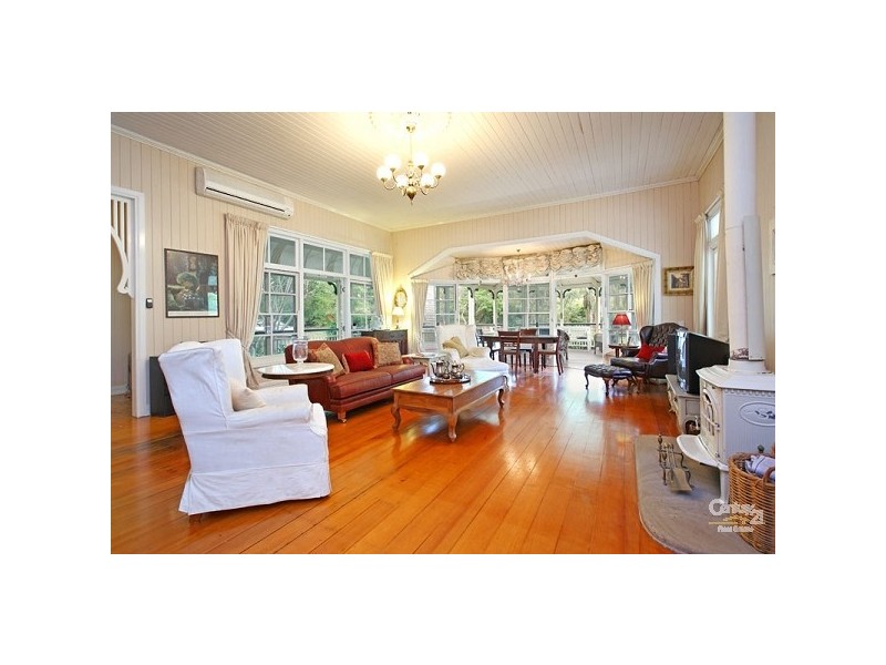 10 Primley Street, Pullenvale QLD 4069