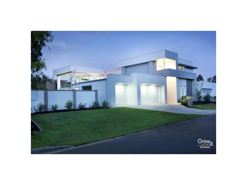 4 Sonanne Place, Fig Tree Pocket QLD 4069