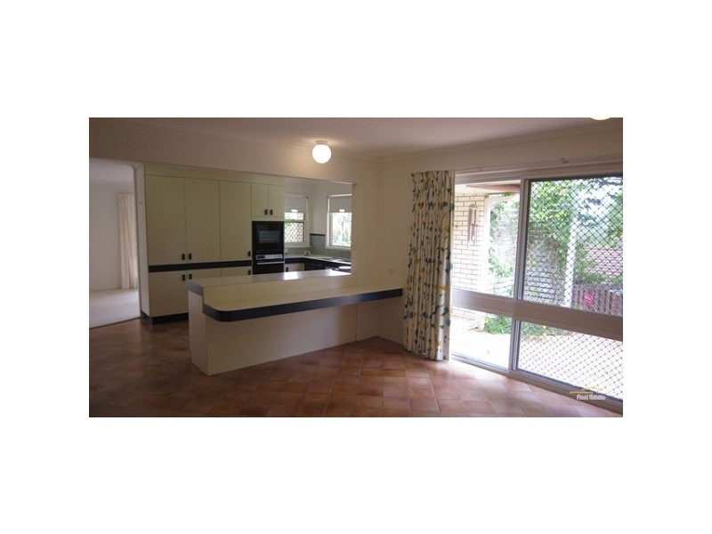 21 Mazzard Street, Bellbowrie QLD 4070