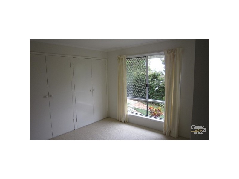 21 Mazzard Street, Bellbowrie QLD 4070