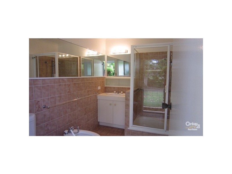 21 Mazzard Street, Bellbowrie QLD 4070