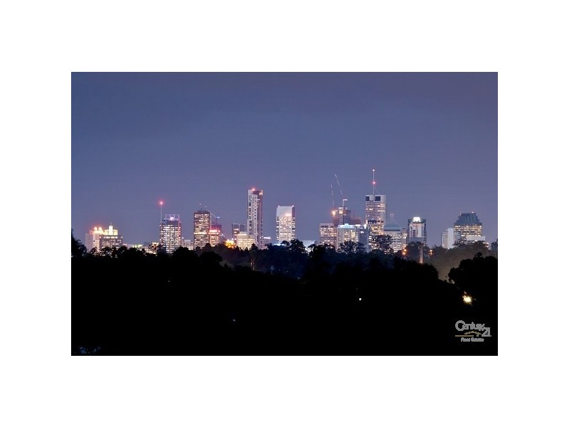 1 Thiesfield Street, Fig Tree Pocket QLD 4069