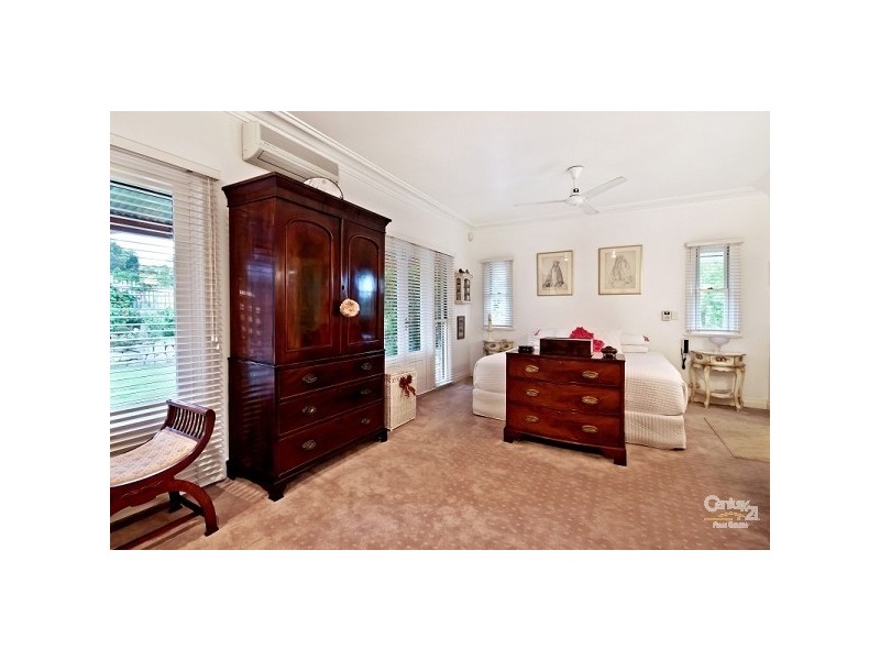 1 Thiesfield Street, Fig Tree Pocket QLD 4069