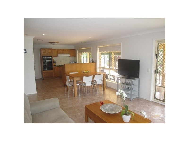 9 Breadalbane Street, Carindale QLD 4152