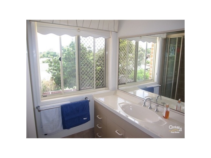 9 Breadalbane Street, Carindale QLD 4152