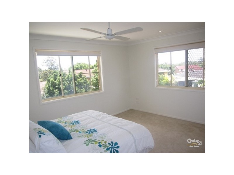 9 Breadalbane Street, Carindale QLD 4152