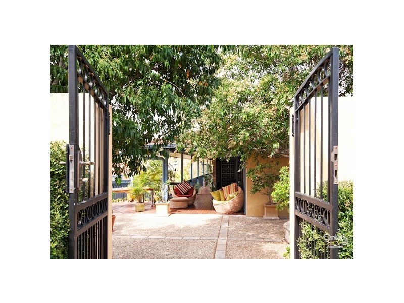 4 Carrak Close, Jindalee QLD 4074