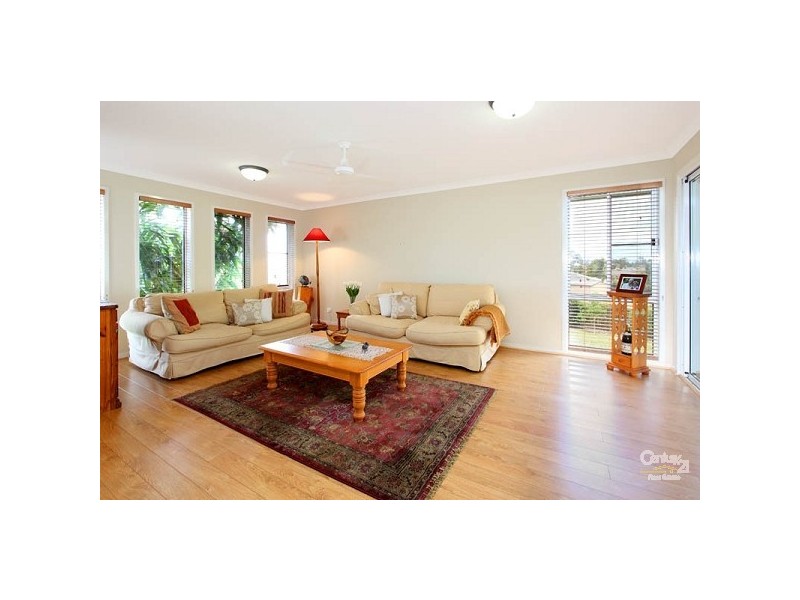 8 Cedar Wood Close, Moggill QLD 4070