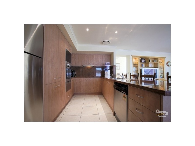 Brookfield QLD 4069
