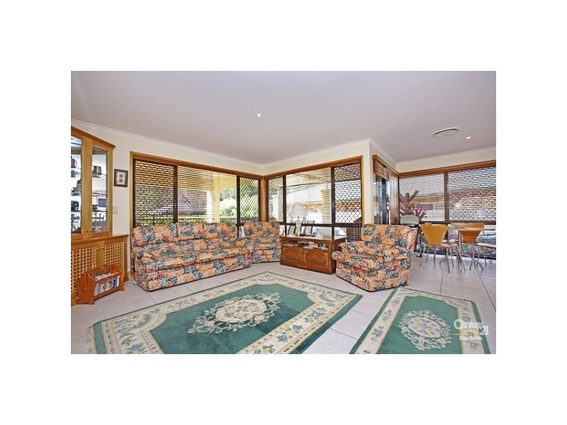 Brookfield QLD 4069