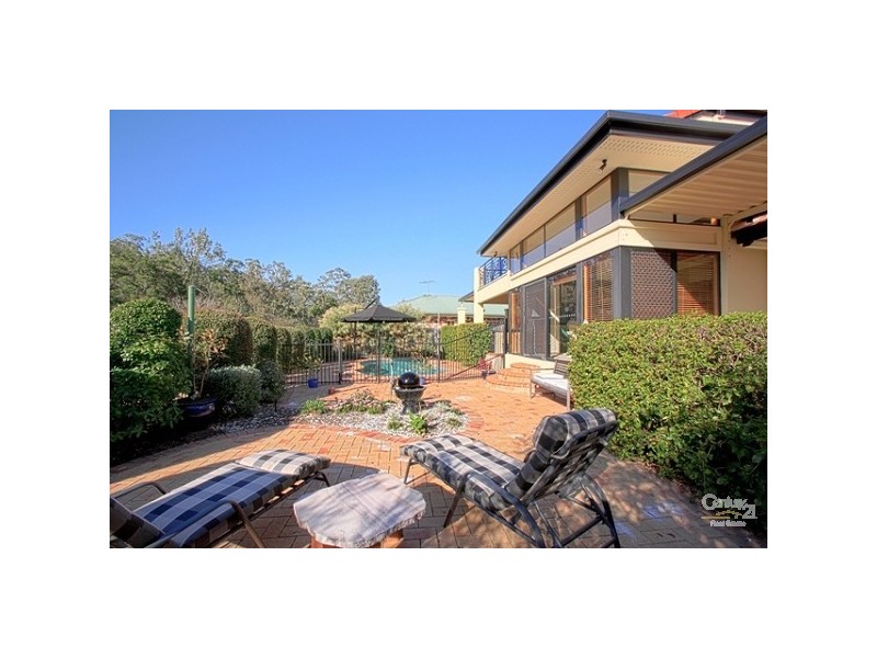 Brookfield QLD 4069