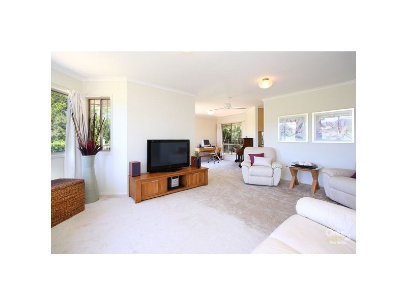 6 Olley Court, Brookfield QLD 4069