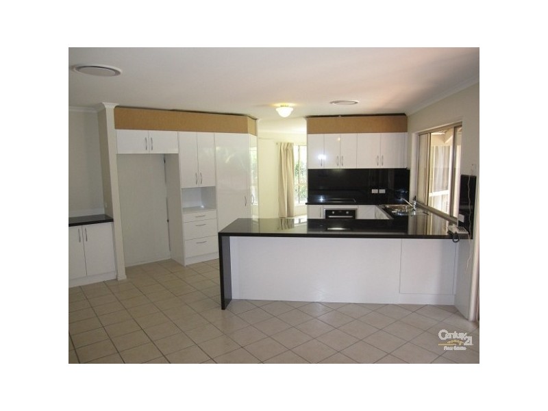 6 Olley Court, Brookfield QLD 4069