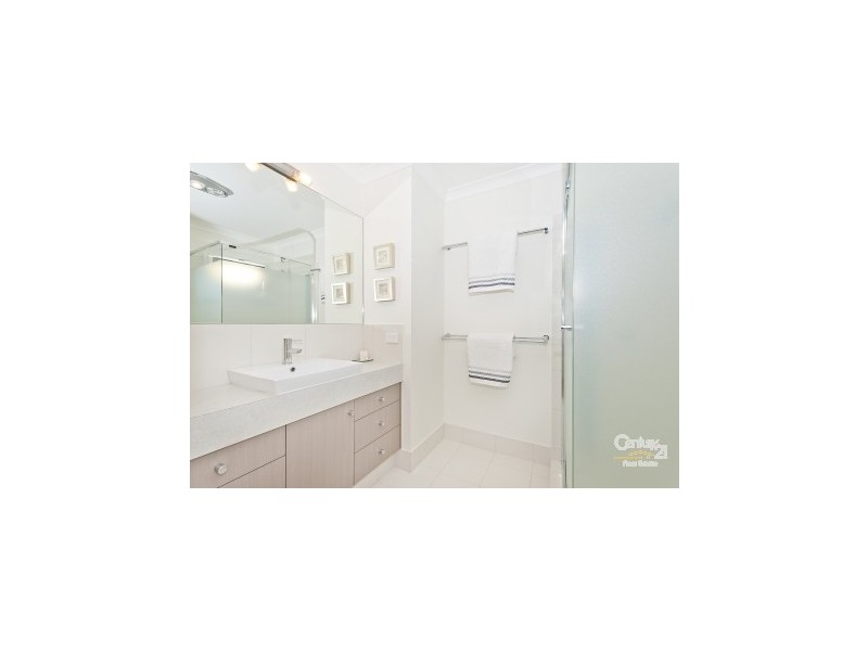 17 Eccleston Street, Fig Tree Pocket QLD 4069