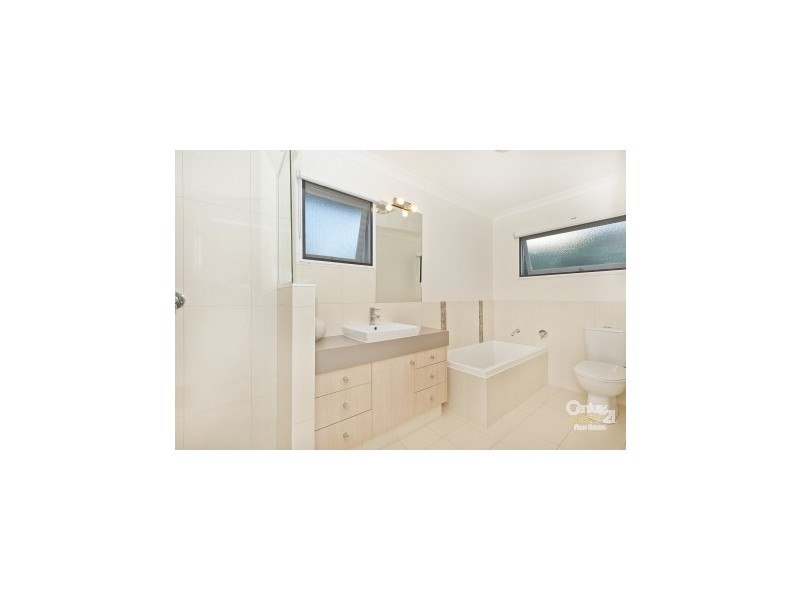 17 Eccleston Street, Fig Tree Pocket QLD 4069