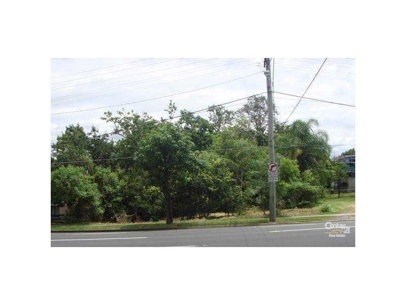 445 Oxley Road, Sherwood QLD 4075