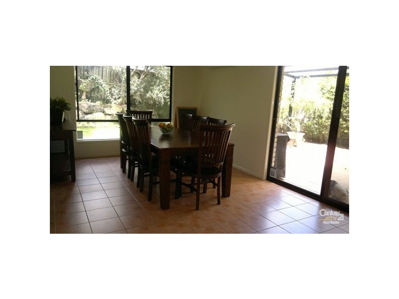 6 Cadaga Close, Bellbowrie QLD 4070