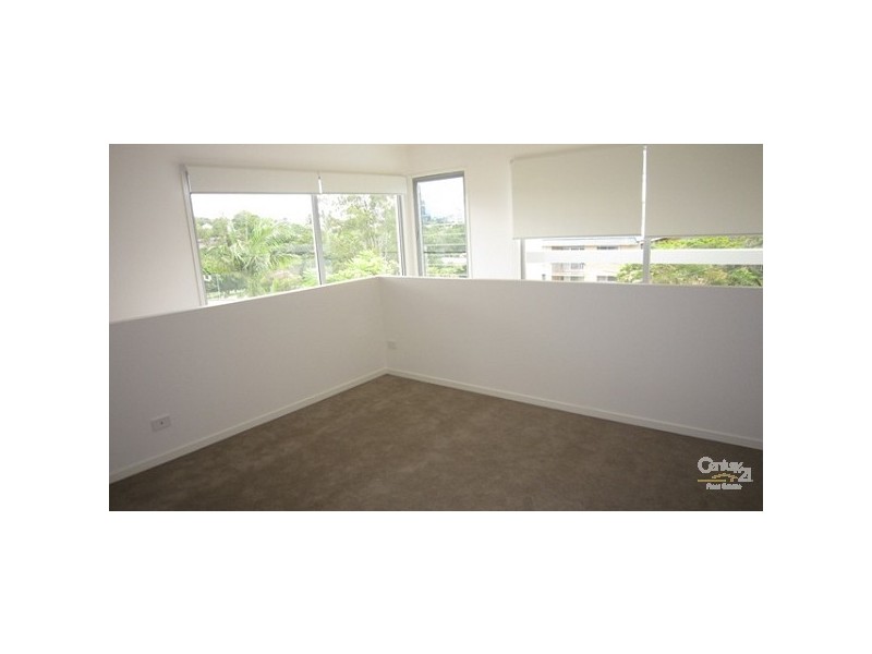 2/7 Bellevue Terrace, St Lucia QLD 4067