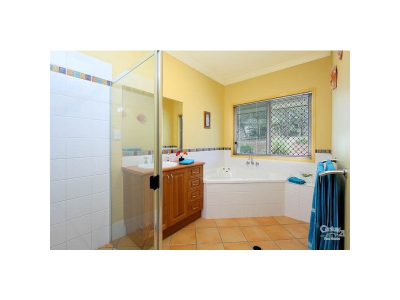 223 Sugars Road, Anstead QLD 4070