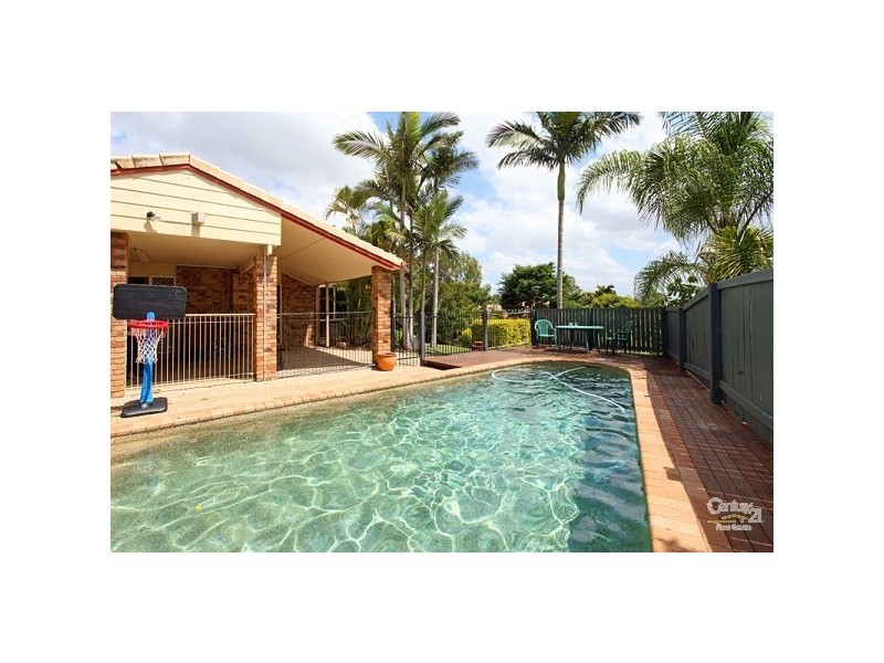 8 Brookvale Close, Kenmore Hills QLD 4069