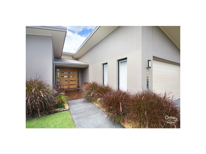 106 Gibson Crescent, Bellbowrie QLD 4070