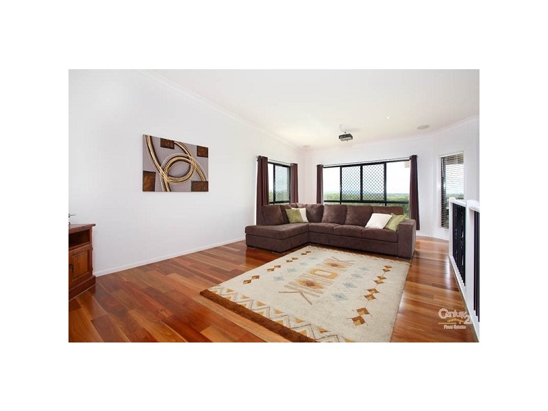 106 Gibson Crescent, Bellbowrie QLD 4070