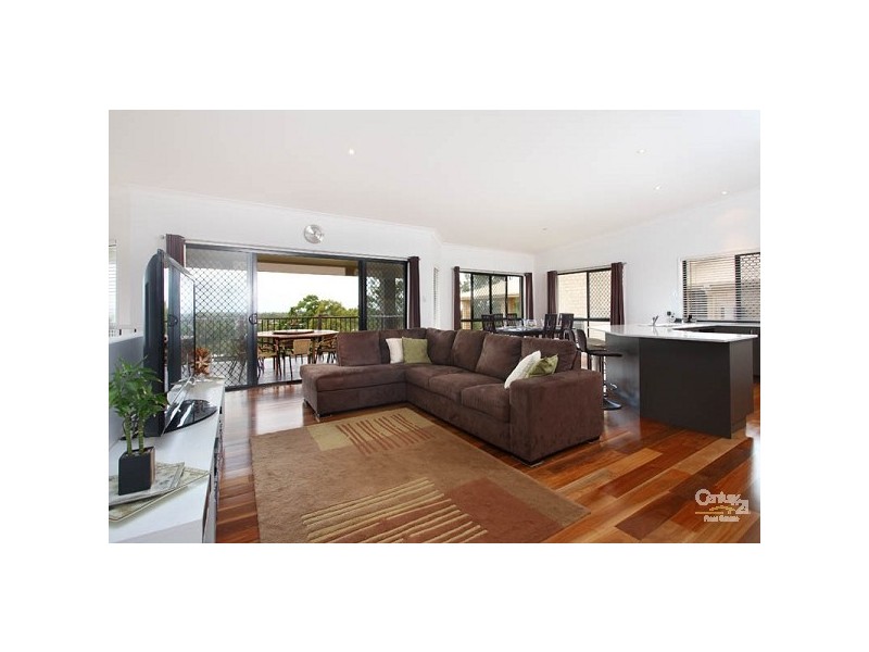 106 Gibson Crescent, Bellbowrie QLD 4070