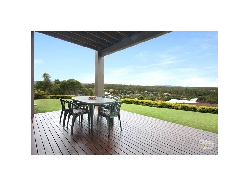 106 Gibson Crescent, Bellbowrie QLD 4070