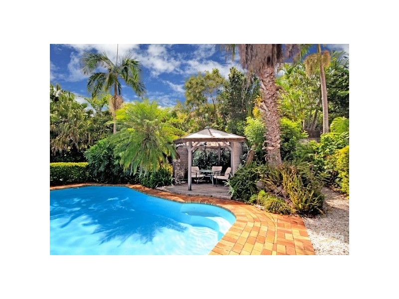 55 Marland Street, Kenmore QLD 4069