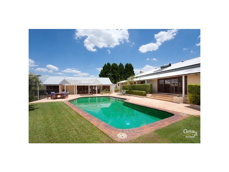 533 Hawkesbury Road, Anstead QLD 4070