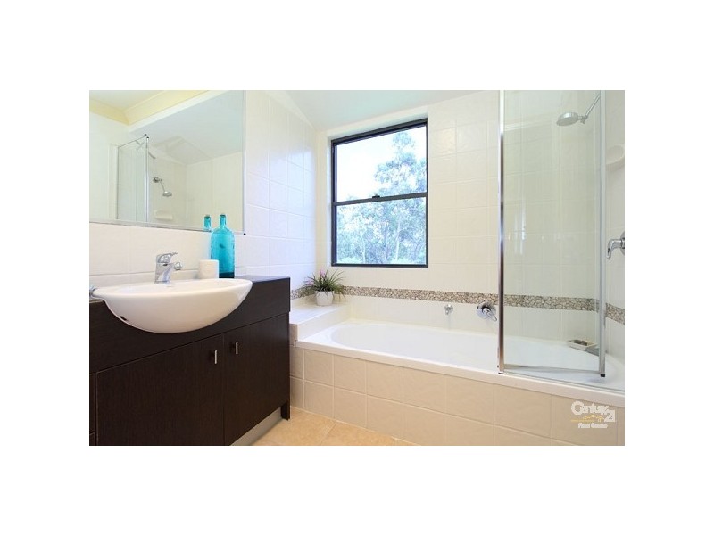 77 Westaway Crescent, Bellbowrie QLD 4070