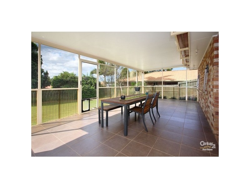 5 Dougy Place, Bellbowrie QLD 4070