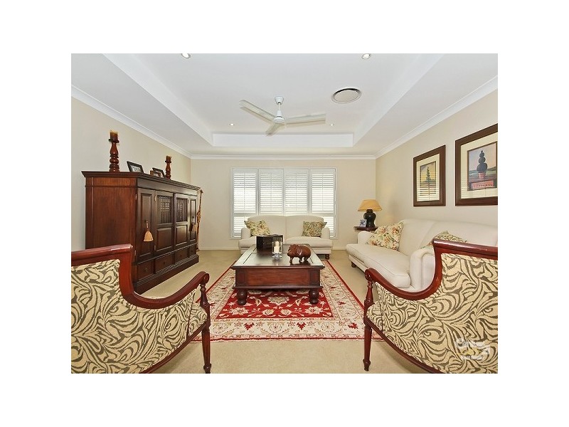 5 Barbara Court, Moggill QLD 4070