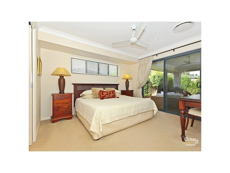 5 Barbara Court, Moggill QLD 4070