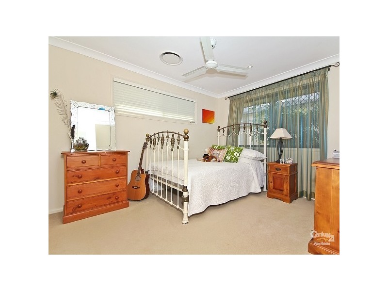 5 Barbara Court, Moggill QLD 4070