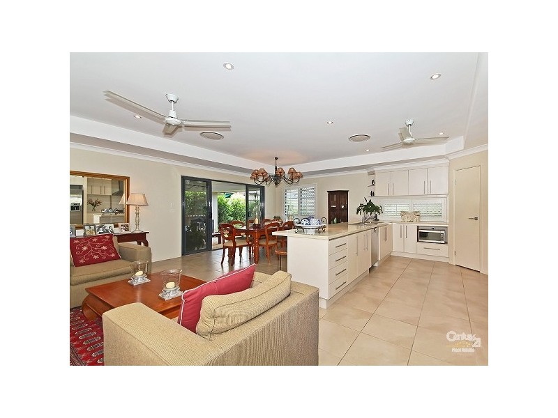 5 Barbara Court, Moggill QLD 4070