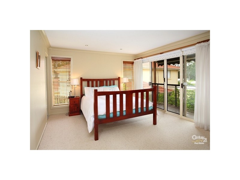 10 Carissa Place, Chapel Hill QLD 4069